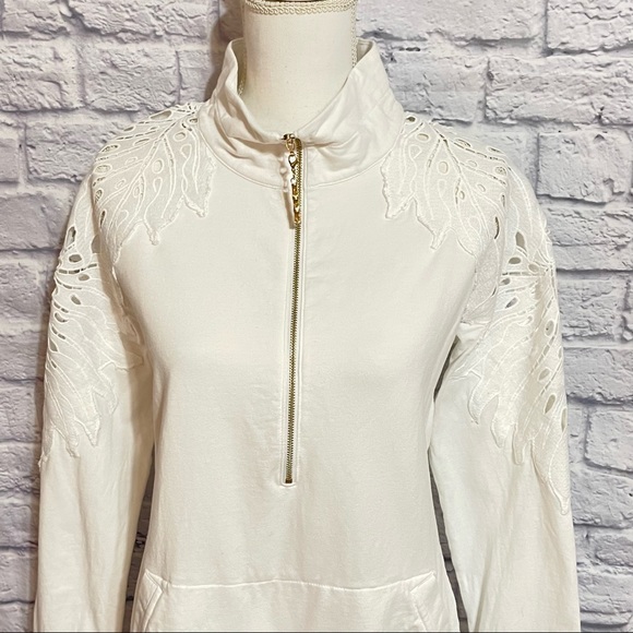 Lilly Pulitzer Skipper Popover Lace Shoulder - Picture 3 of 9